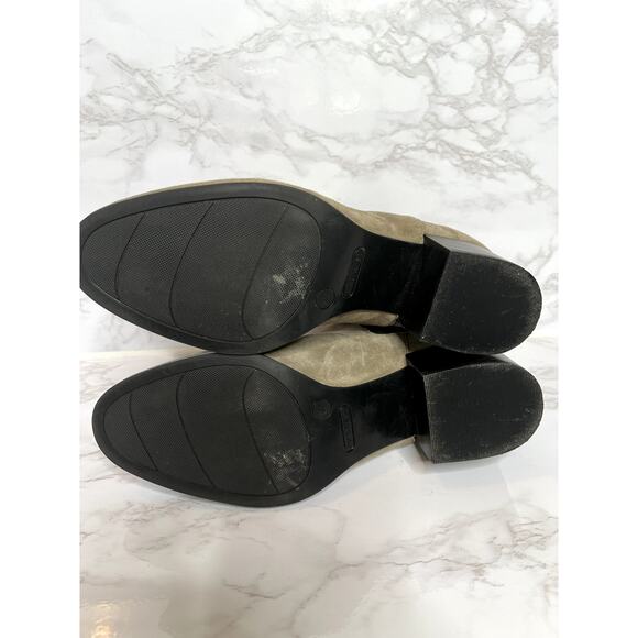 Nine West women's suede Chelsea boots in taupe, size 8 - Picture 5 of 6